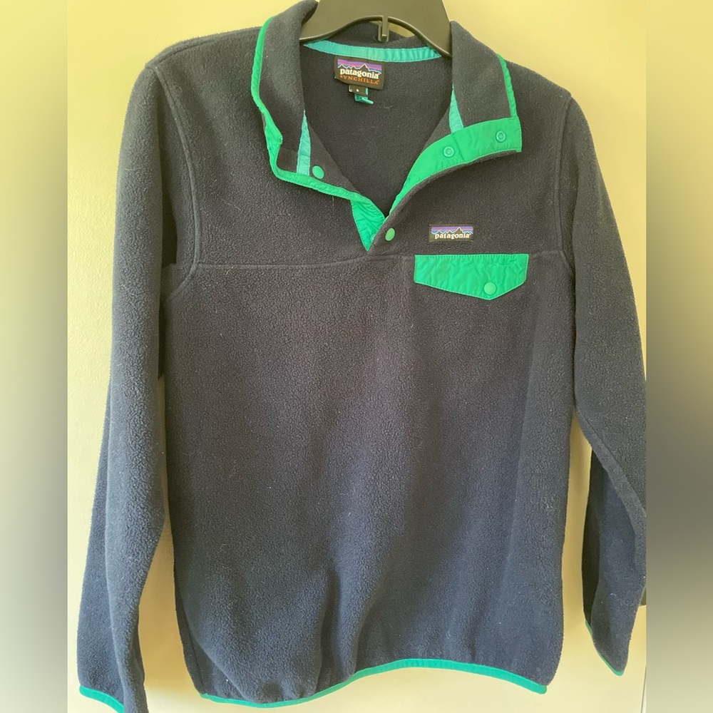 Navy Blue Patagonia Sweatshirt